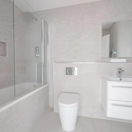 Lovely 1 Bedroom Apartment In Eastleigh Town Centre Exterior photo